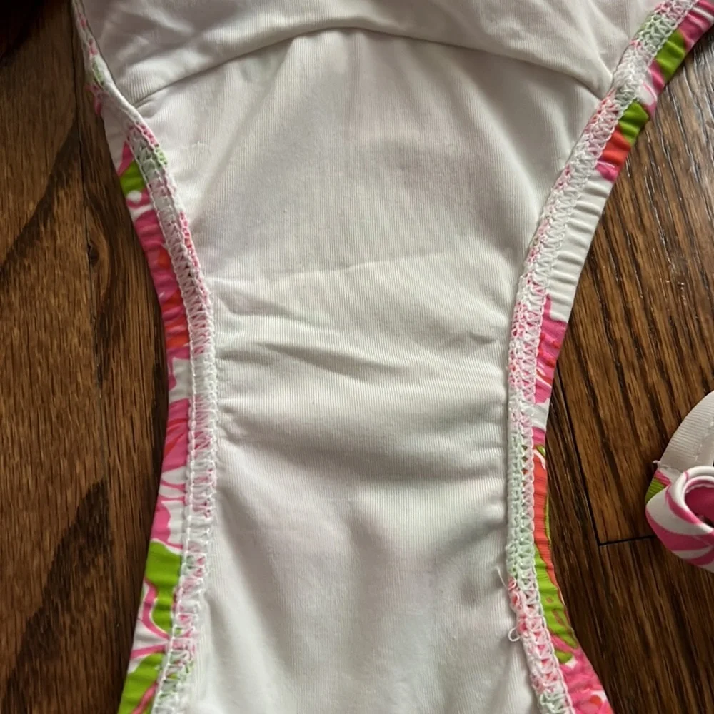 Lilly Pulitzer bikini set in Truly unruly & reversible matching coverup EUC L - Picture 7 of 11